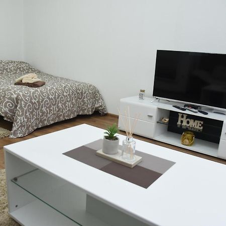 Apartmani Sofronic Loznica 1 Exteriör bild